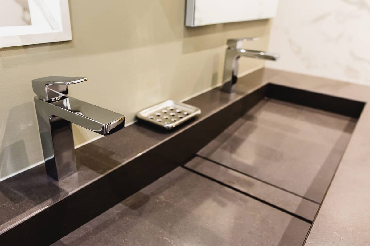 Saamo - Salle de bain Silestone Edone