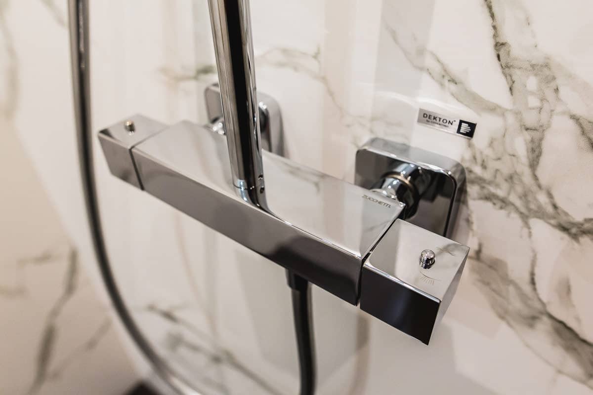 Saamo - Salle de bain Silestone Edone